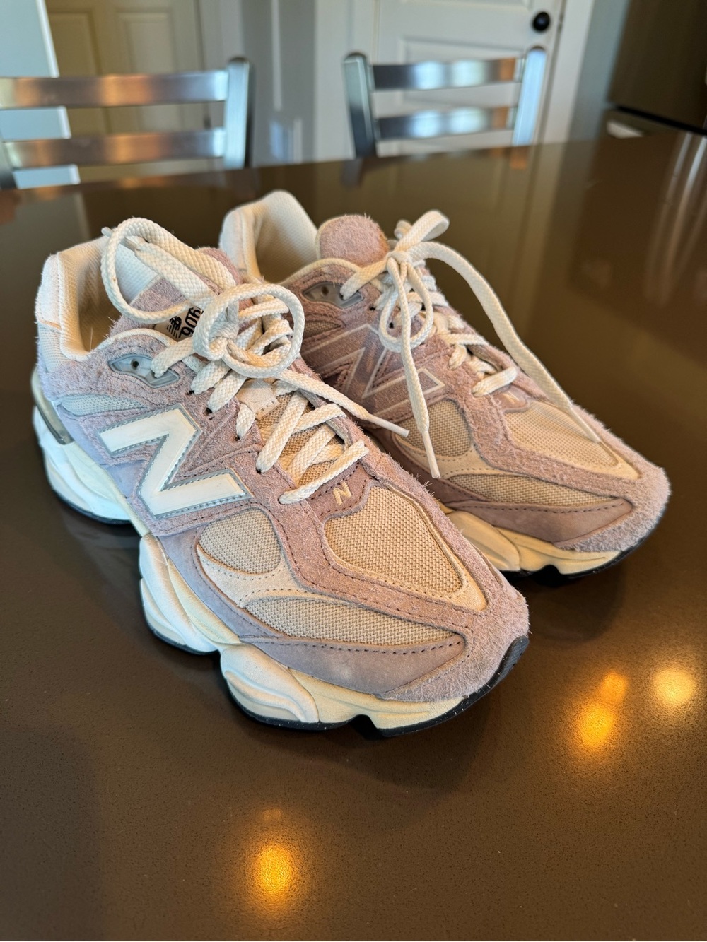 New Balance 9060 Women’s Sneakers - Picture 4 of 7